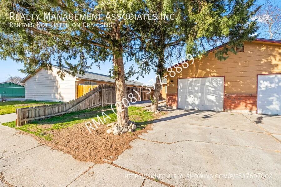 694 W Pennsylvania St - Photo 3 of 21