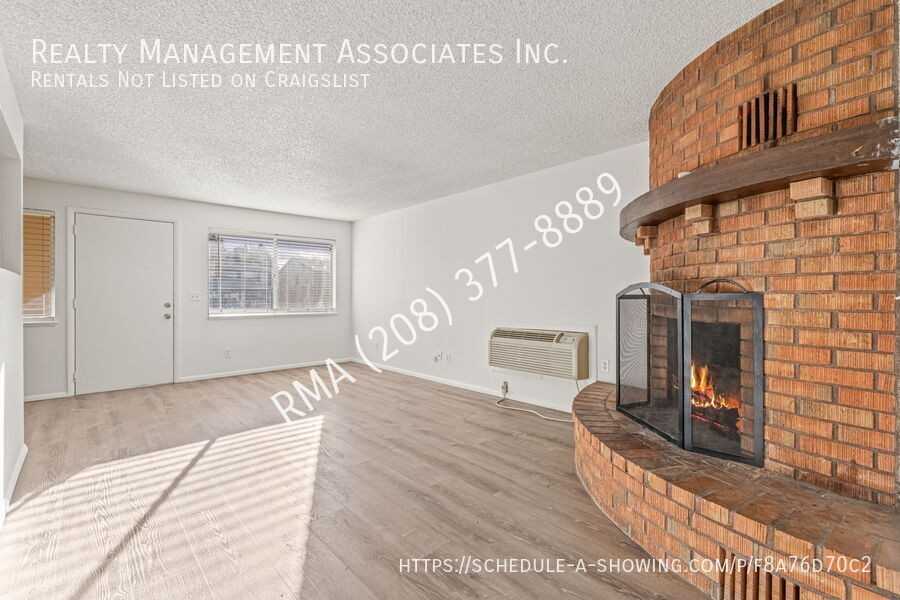 694 W Pennsylvania St - Photo 6 of 21