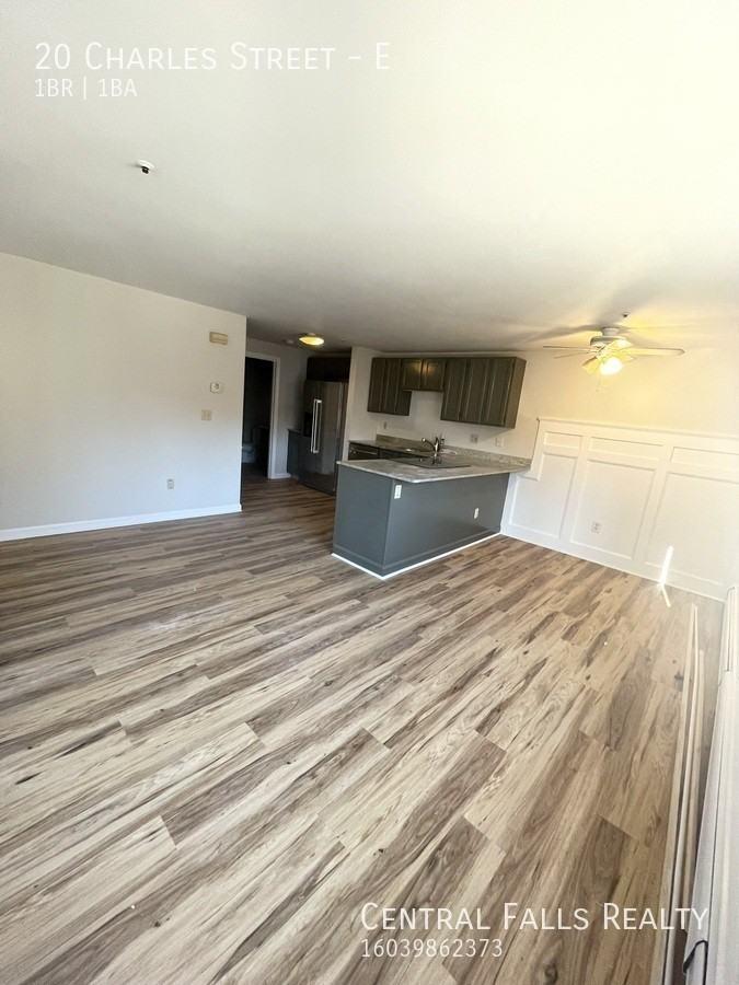 20 Charles St #E - Photo 2 of 7