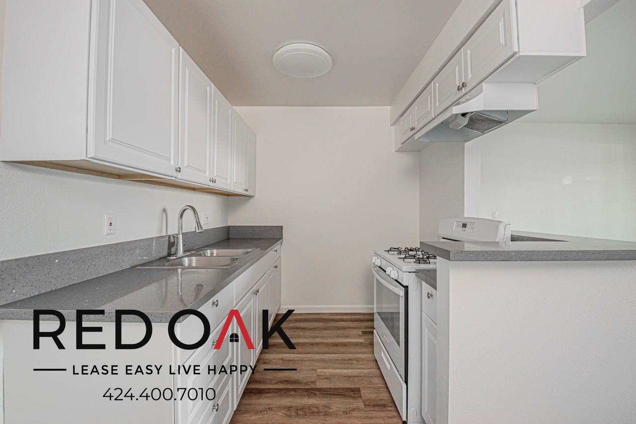 1321 S Greenwood Ave #1 - Photo 5 of 19