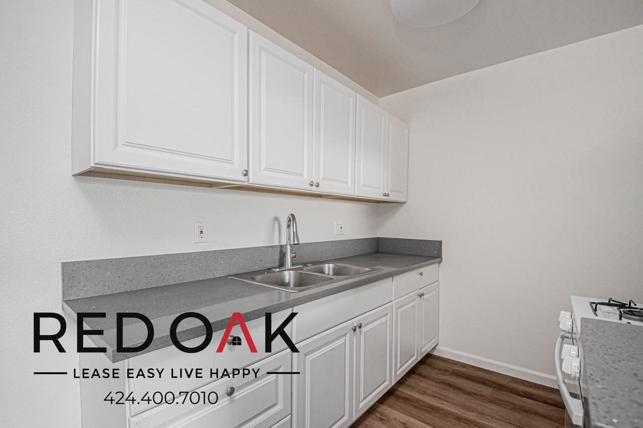 1321 S Greenwood Ave #1 - Photo 6 of 19