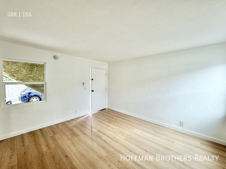 5723 Willowcrest Ave #3A - Photo 5 of 9