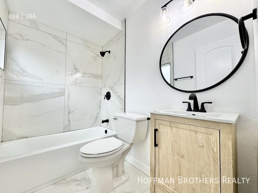 5723 Willowcrest Ave #3A - Photo 6 of 9