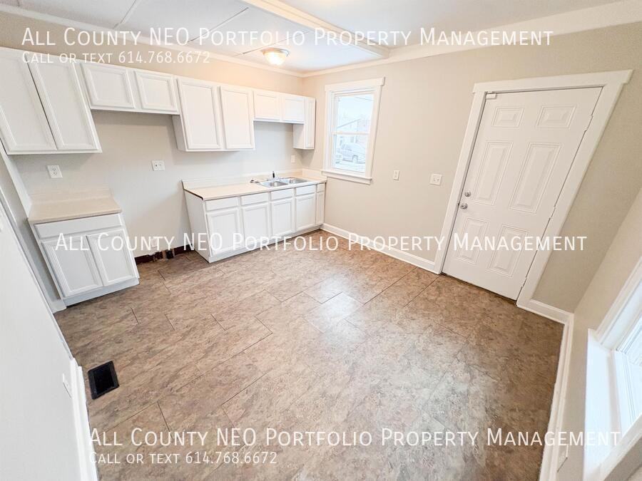 21 N Wayne Ave - Photo 6 of 21