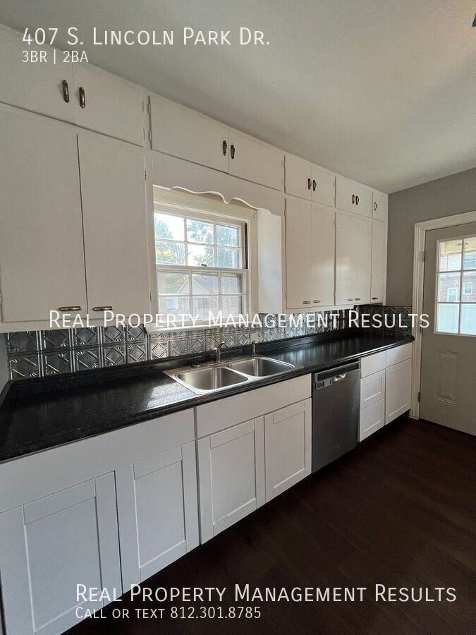 407 S Lincoln Park Dr - Photo 7 of 22