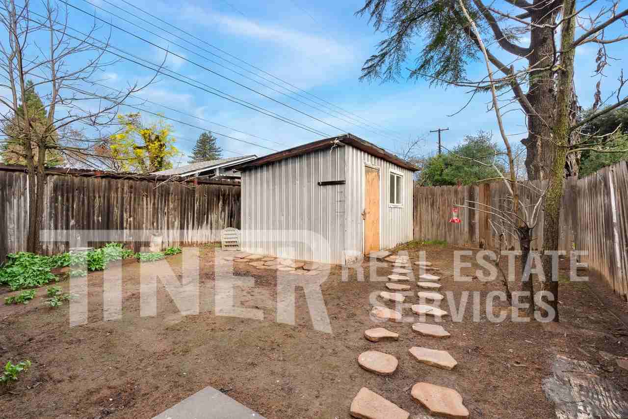 2922 Walnut Ave - Photo 4 of 11