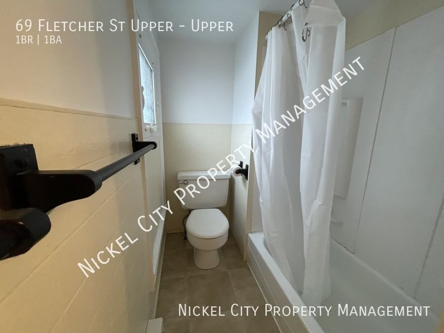 69 Fletcher St Uppr - Photo 6 of 8