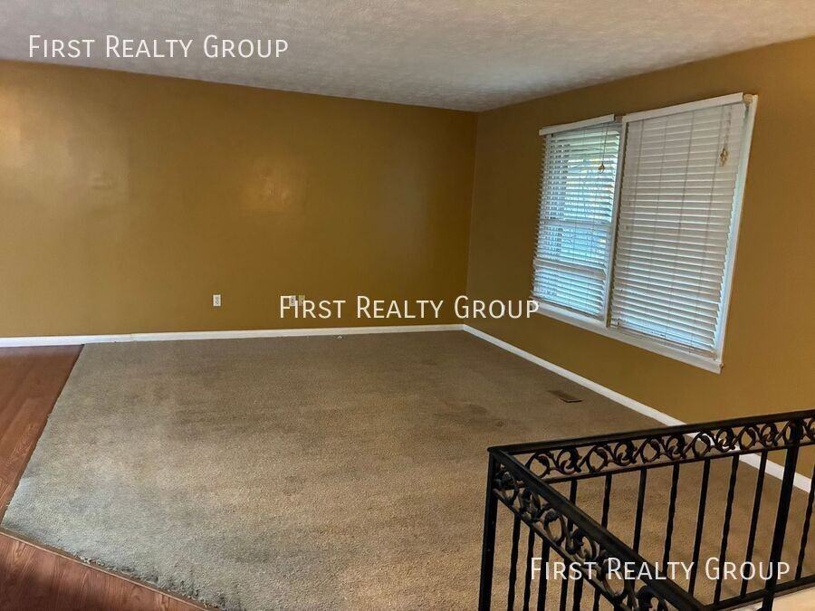 37 W Lytle 5 Points Rd - Photo 5 of 13