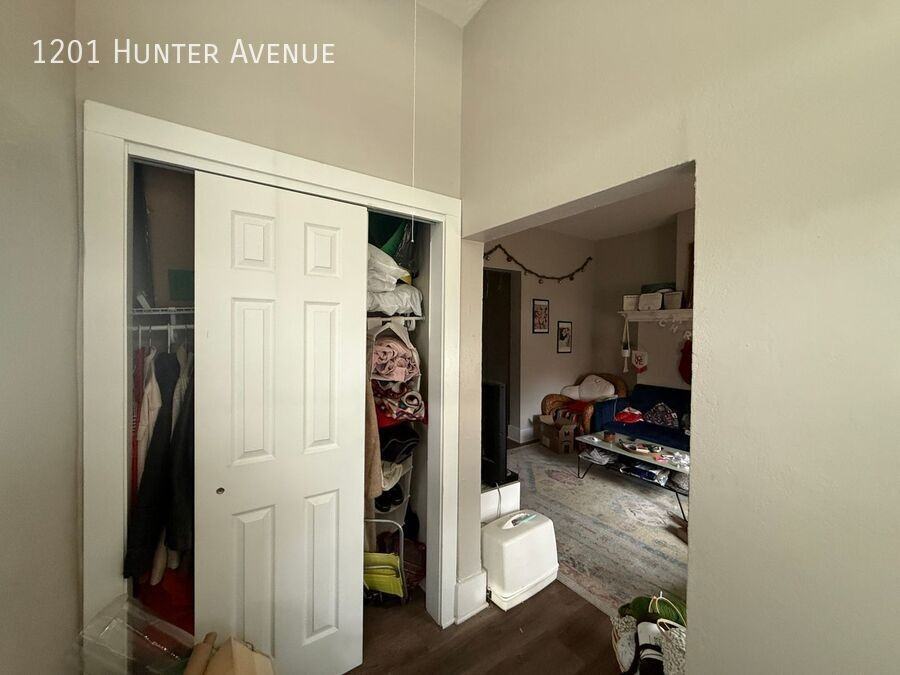 1201 Hunter Ave - Photo 2 of 17