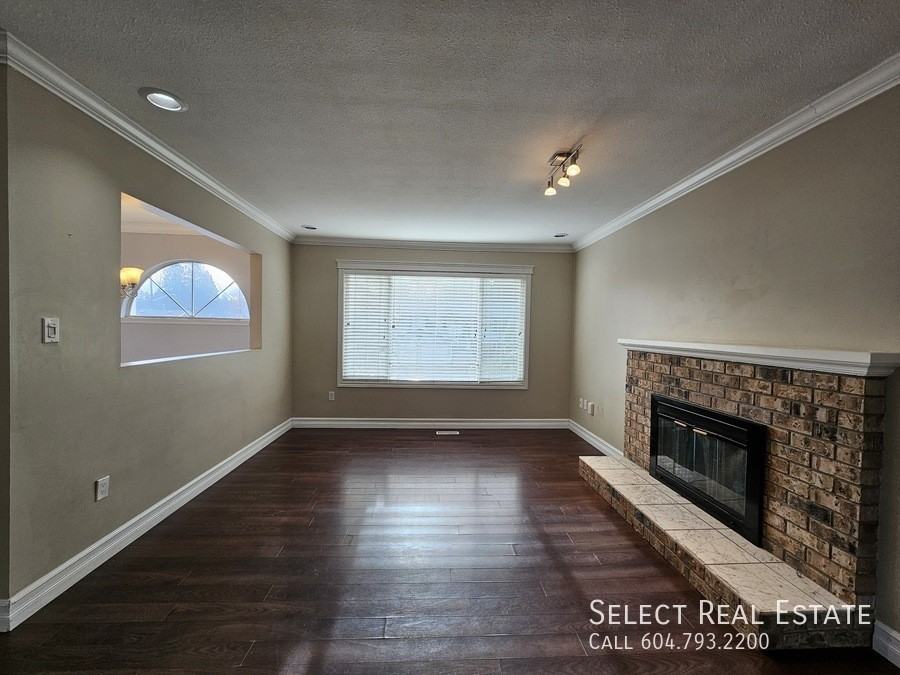 32985 Malahat Pl #A - Photo 4 of 25