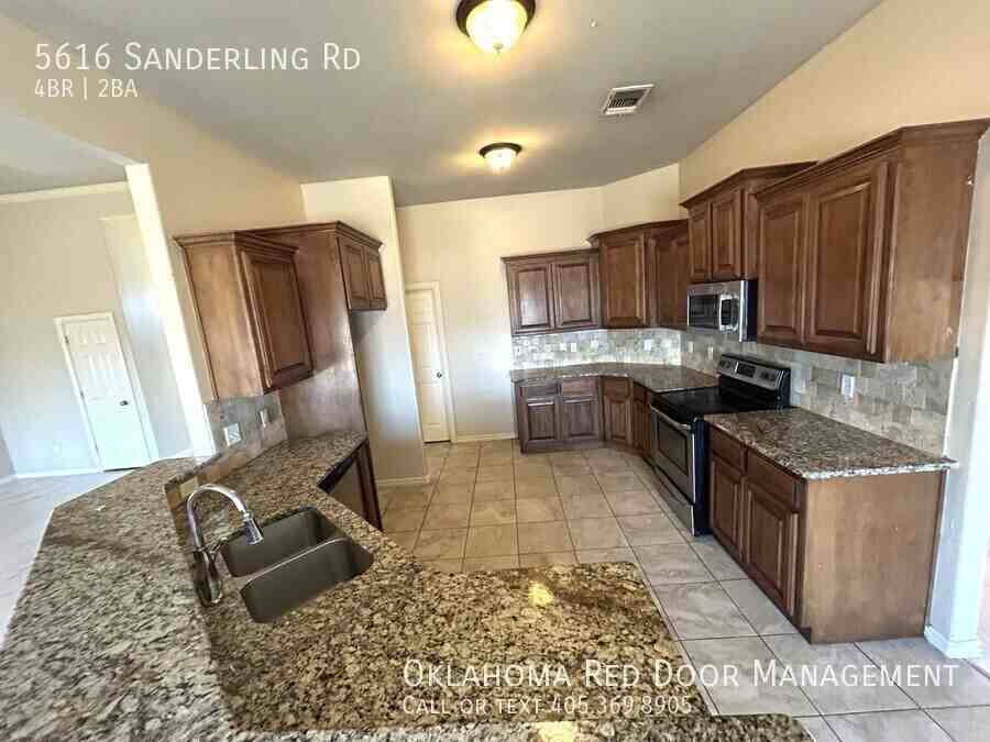 5616 Sanderling Rd - Photo 3 of 19