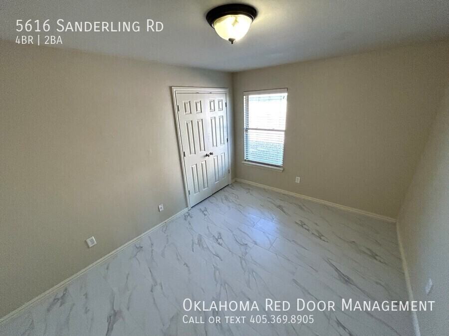 5616 Sanderling Rd - Photo 4 of 19