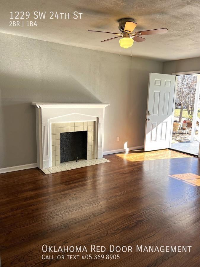 1229 Sw 24th St - Photo 2 of 9