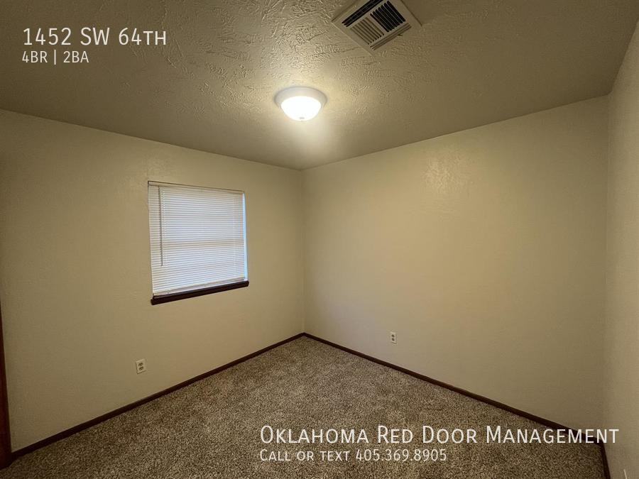 1452 Sw 64th St - Photo 4 of 46