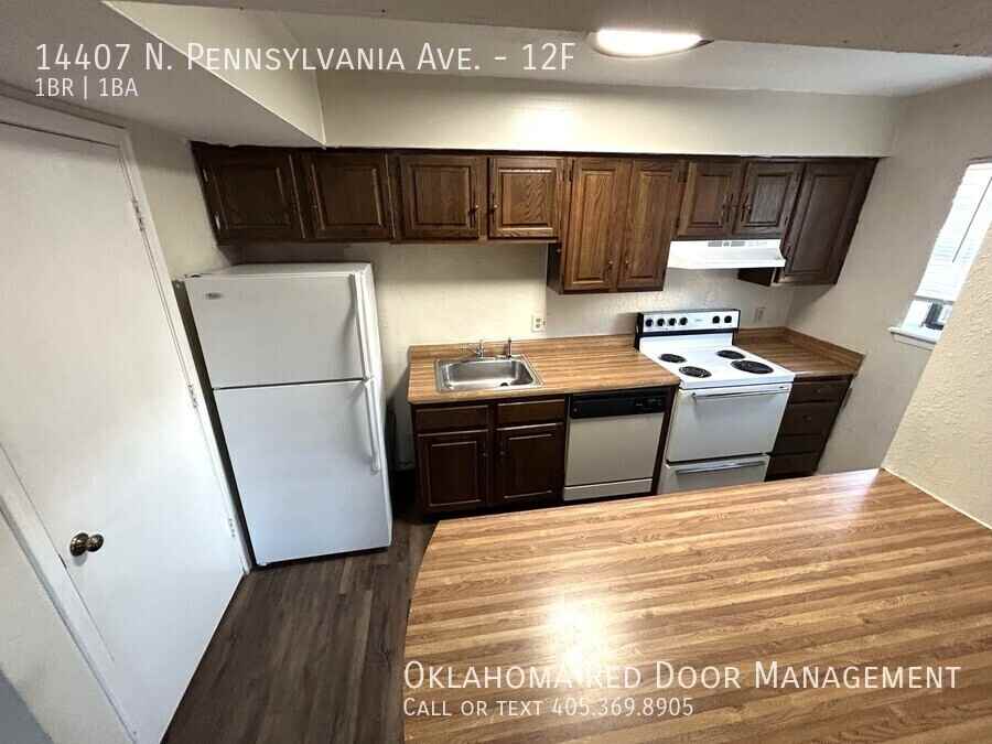 14407 N Pennsylvania Ave #12F - Photo 3 of 11