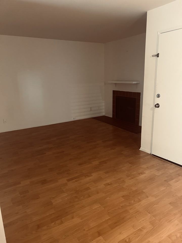 4175 Tujunga Ave #3 - Photo 7 of 16