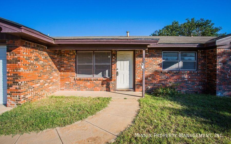 5414 6th St - Photo 4 of 32