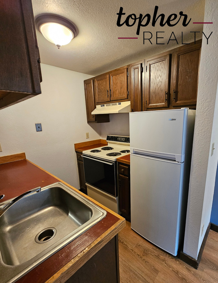 443 Park Ln #I - Photo 7 of 12