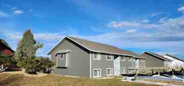 featured image of Golf Course Ln #41