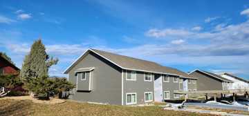 featured image of Golf Course Ln #42