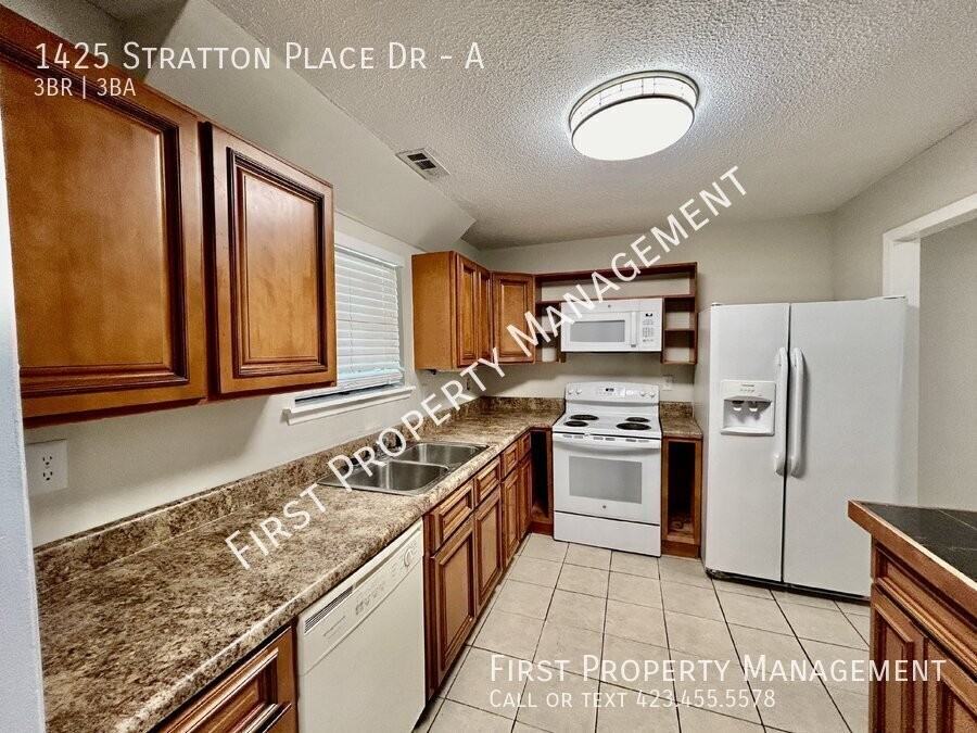 1425 Stratton Place Dr #A - Photo 6 of 20