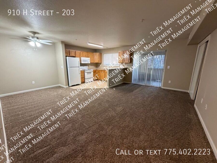 910 H St #203 - Photo 2 of 16