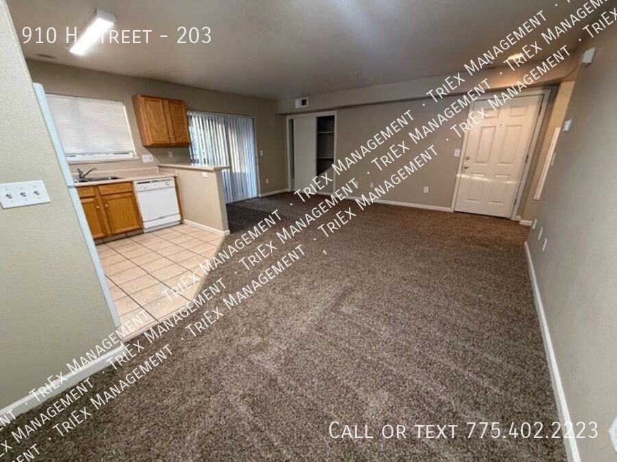 910 H St #203 - Photo 4 of 16