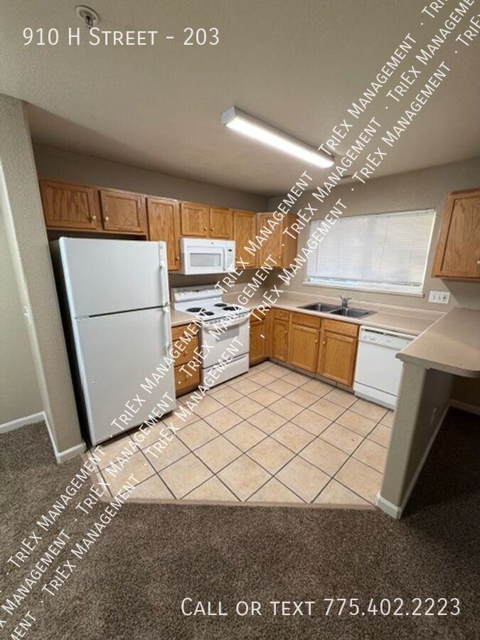 910 H St #203 - Photo 5 of 16