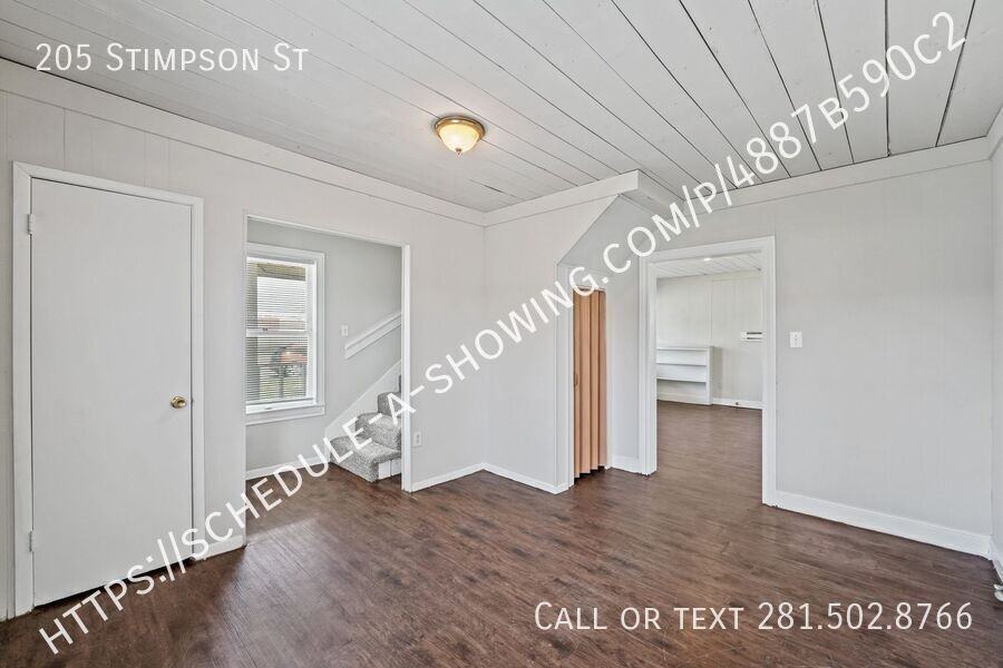 205 Stimpson St - Photo 4 of 16