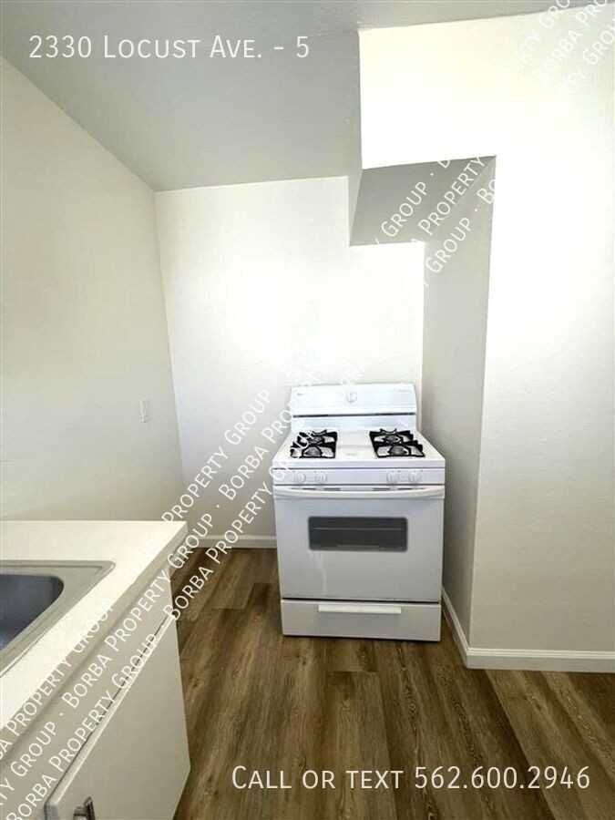 2330 Locust Ave #5 - Photo 5 of 7