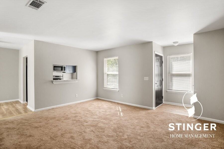 31 Harding St #B - Photo 5 of 22