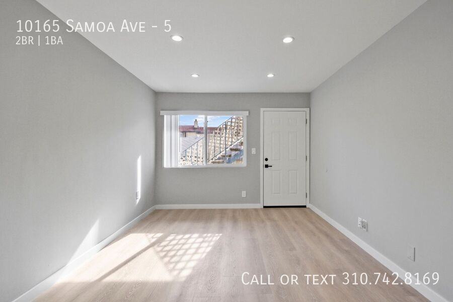 10165 Samoa Ave #5 - Photo 3 of 19