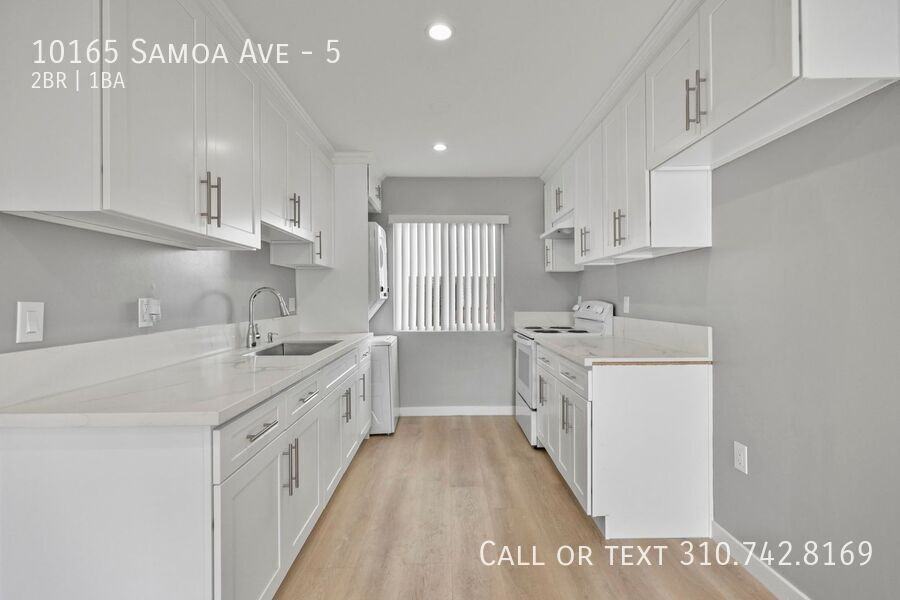 10165 Samoa Ave #5 - Photo 5 of 19