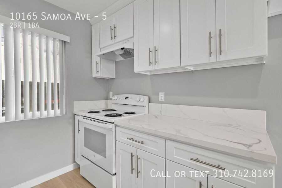 10165 Samoa Ave #5 - Photo 6 of 19