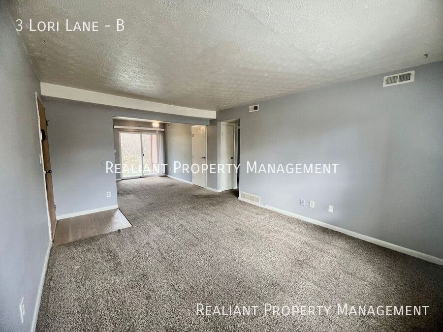 3 Lori Ln #B - Photo 3 of 9