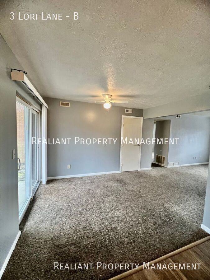 3 Lori Ln #B - Photo 4 of 9