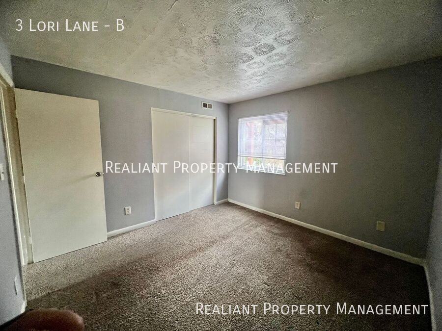 3 Lori Ln #B - Photo 6 of 9