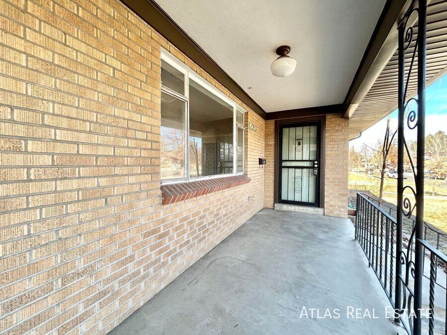 2353 S Sherman St #A - Photo 3 of 33