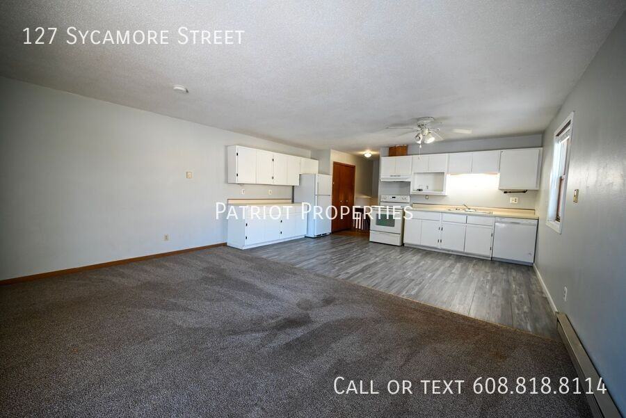 127 Sycamore St - Photo 2 of 19