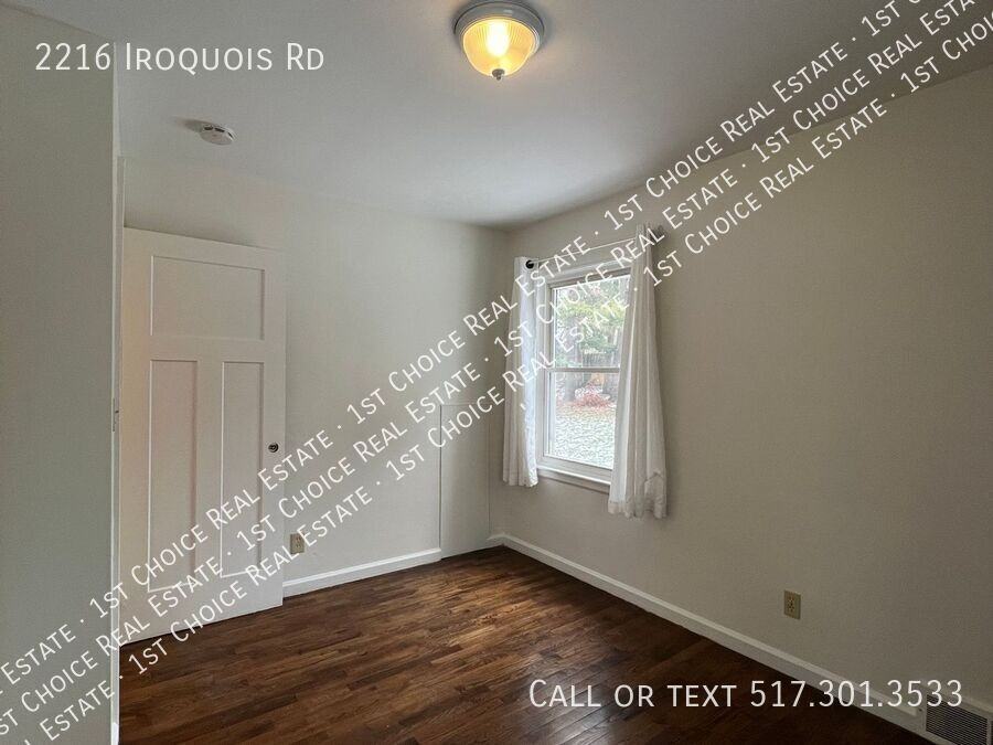 2216 Iroquois Rd - Photo 6 of 16