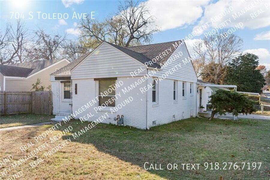 704 S Toledo Ave - Photo 3 of 14