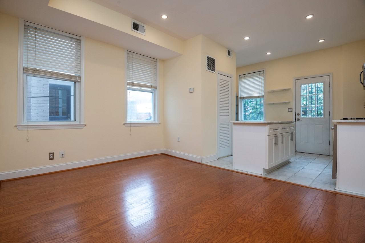 1414 Florida Ave Nw - Photo 7 of 31