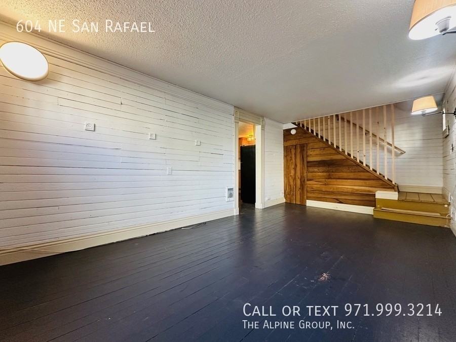 604 Ne San Rafael St - Photo 2 of 29