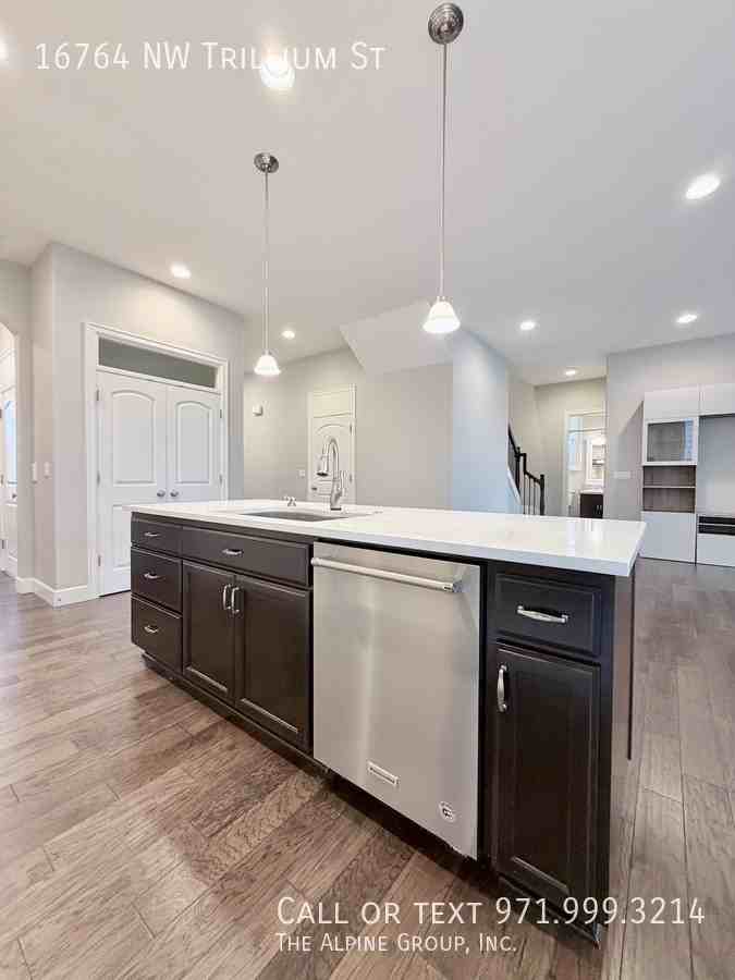 16764 Nw Trillium St - Photo 6 of 50