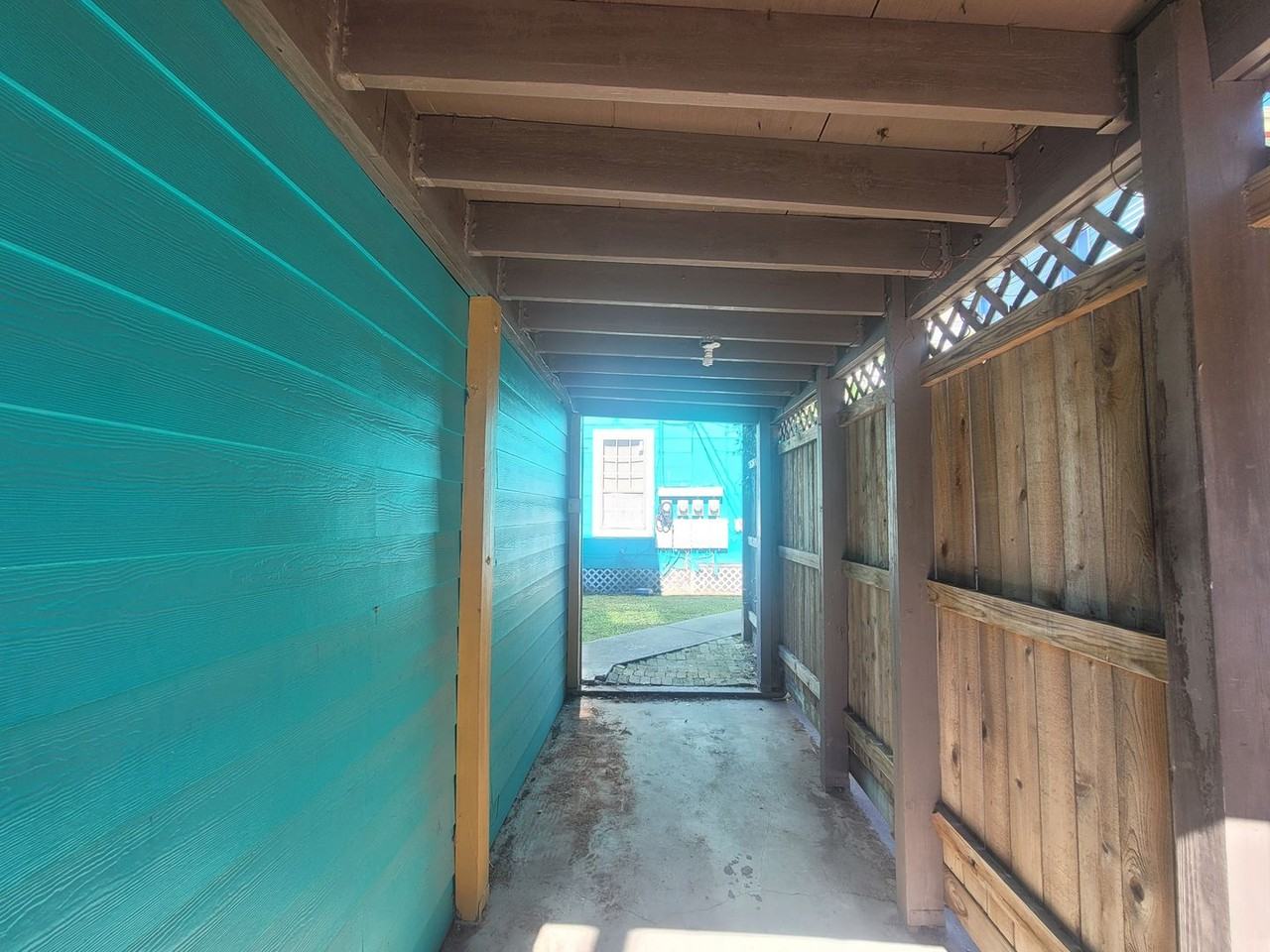 1707 Market St - Photo 3 of 13