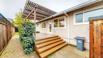 featured image of 1145 Edwards St