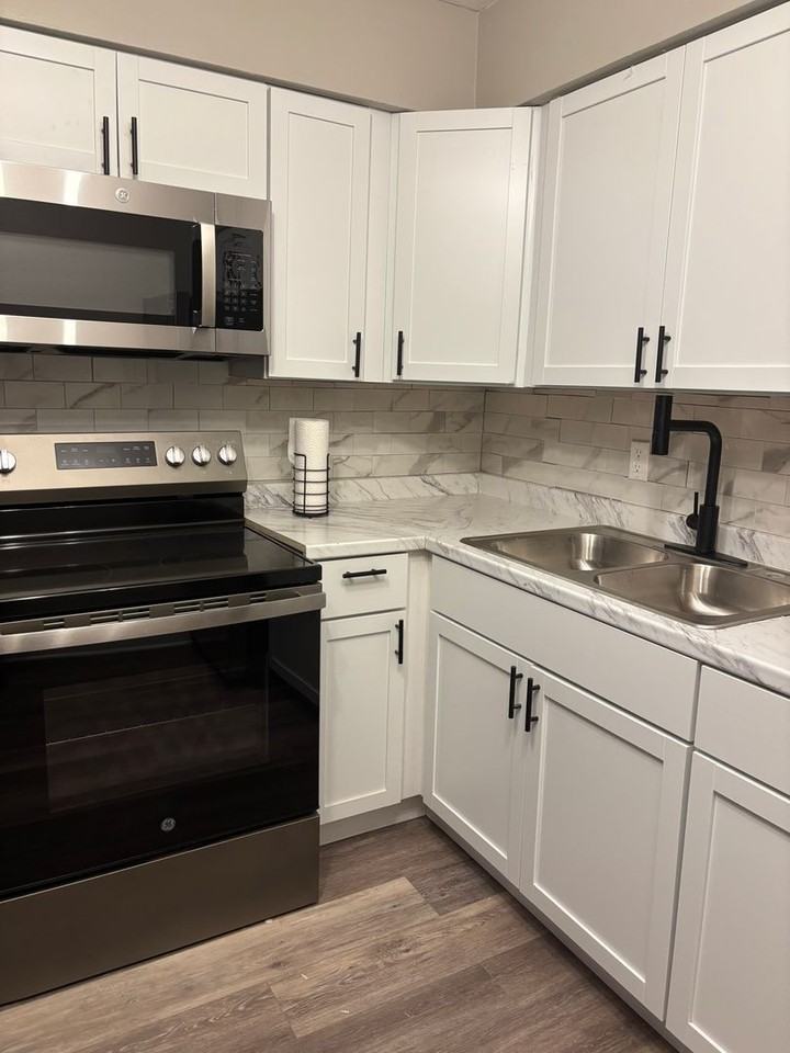 5125 Georgia St - Photo 3 of 7