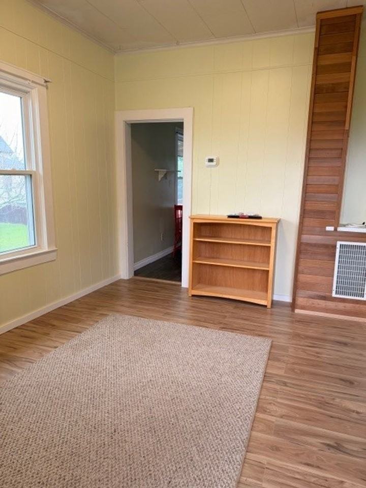 3115 Harrison Ave - Photo 2 of 23