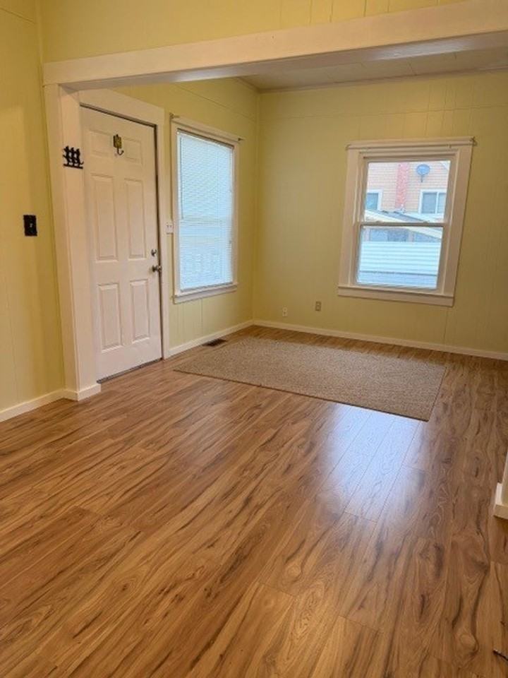 3115 Harrison Ave - Photo 4 of 23