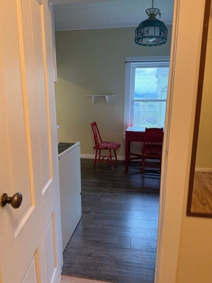 3115 Harrison Ave - Photo 6 of 23